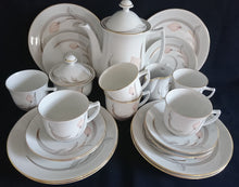 Lade das Bild in den Galerie-Viewer, 3er KAFFEEGEDECKE - Porzellan, Goldrand Flora Blumenblüte Relief Motiv Dekor