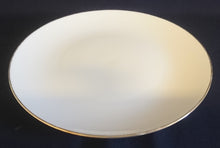 Lade das Bild in den Galerie-Viewer, DESSERTTELLER - Porzellan, Goldrand Motiv Dekor