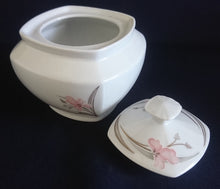 Lade das Bild in den Galerie-Viewer, 11 Teiliges TEESERVICE - Porzellan, Flora Blumenblüten Pflanzen Blatt Blätter Motiv Dekor