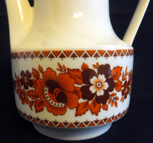 Lade das Bild in den Galerie-Viewer, KAFFEEKANNE MIT DECKEL - Porzellan, Flora Blumenblüten Pflanzen Karo Streifen Abstrakt Motiv Dekor
