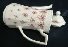 Lade das Bild in den Galerie-Viewer, KAFFEEKANNE MIT DECKEL - Porzellan, Streifen Linien Flora Blumenblüten Motiv Dekor