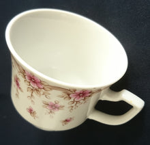 Lade das Bild in den Galerie-Viewer, KAFFEETASSE - Porzellan, Flora Blumenblüten Pflanzen Relief Motiv Dekor