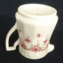 Lade das Bild in den Galerie-Viewer, 3er Set MILCHKÄNNCHEN & ZUCKERDOSE + DECKEL - Porzellan, Streifen Linien Flora Blumenblüten Motiv Dekor