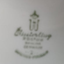 Lade das Bild in den Galerie-Viewer, 3er Set MILCHKÄNNCHEN & ZUCKERDOSE MIT DECKEL - Porzellan, Streifen Linien Flora Blumenblüten Motiv Dekor