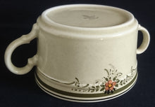 Lade das Bild in den Galerie-Viewer, SUPPENTASSE - Porzellan, Doppelte Linien Flora Blumenblüten Ranken Meliertes Motiv Dekor
