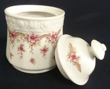 Lade das Bild in den Galerie-Viewer, 5er Set KAFFEEKANNE MIT DECKEL & MILCHKÄNNCHEN & ZUCKERDOSE + DECKEL - Porzellan, Streifen Linien Flora Blumenblüten Motiv Dekor