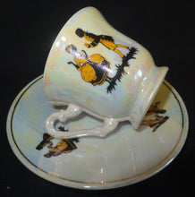 Lade das Bild in den Galerie-Viewer, 2er Set 2er MOCCA KAFFEEGEDECK - Porzellan, Perlmutt Goldrand Rokoko Tanzpaar Motiv Dekor