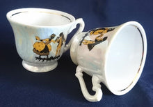 Lade das Bild in den Galerie-Viewer, 2er Set 2er MOCCA KAFFEEGEDECK - Porzellan, Perlmutt Goldrand Rokoko Tanzpaar Motiv Dekor