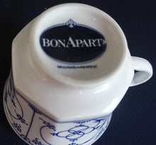 Lade das Bild in den Galerie-Viewer, 2er Set KAFFEETASSEN - Porzellan, Indisch Blau Strohblume Motiv Dekor