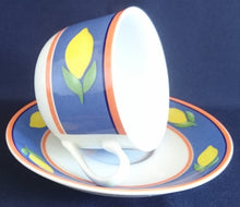 Lade das Bild in den Galerie-Viewer, 2er Set 2er KAFFEEGEDECK - Porzellan, Balken Linien Zitronenfrucht Früchte Motiv Dekor