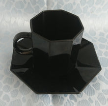 Lade das Bild in den Galerie-Viewer, UNTERTASSE - Acrylglas, Einfärbiges Modern Dekor