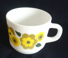 Lade das Bild in den Galerie-Viewer, KAFFEETASSE - Acrylglas, Blumenblüten Blatt Blätter Motiv Dekor