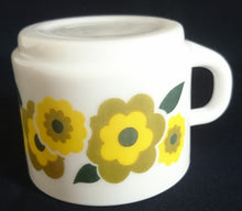 Lade das Bild in den Galerie-Viewer, KAFFEETASSE - Acrylglas, Blumenblüten Blatt Blätter Motiv Dekor