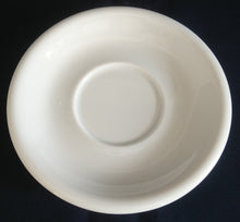 Lade das Bild in den Galerie-Viewer, SUPPENTASSEN UNTERTELLER - Porzellan, Klassisch Gastronomie Design Dekor