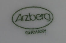 Lade das Bild in den Galerie-Viewer, SUPPENTASSEN UNTERTELLER - Porzellan, Klassisch Gastronomie Design Dekor