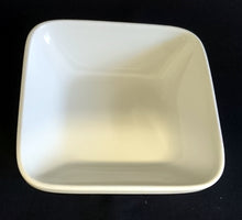 Lade das Bild in den Galerie-Viewer, SCHALE - Porzellan, Einfärbiges Klassisch Dekor