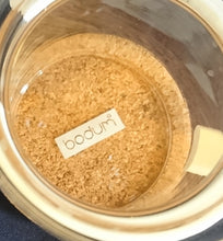 Lade das Bild in den Galerie-Viewer, 2er TEEGEDECK - Hartglas & Kork & Kunststoff, Klares Klassisch Dekor