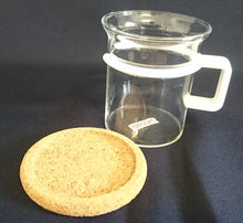 Lade das Bild in den Galerie-Viewer, 2er TEEGEDECK - Hartglas & Kork & Kunststoff, Klares Klassisch Dekor