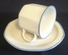 Lade das Bild in den Galerie-Viewer, KAFFEETASSE - Porzellan, Zweifärbiges Linien Rand Motiv Dekor (BC)