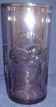 Lade das Bild in den Galerie-Viewer, GETRÄNKEGLAS COCA COLA - Hartglas, Property of the Coca Cola Company Relief Schriftzug Motiv Dekor