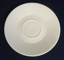 Lade das Bild in den Galerie-Viewer, UNTERTASSE - Porzellan, Einfärbiges Klassisch Dekor