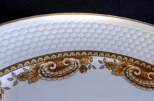 Lade das Bild in den Galerie-Viewer, 2er Set SPEISETELLER "Friesland Atlantis" - Porzellan, Goldrand Abstrakt Muschel Fisch Schuppen Relief Dekor
