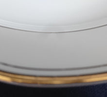 Lade das Bild in den Galerie-Viewer, DESSERTTELLER - Porzellan, Mehrfacher Goldrand Dekor