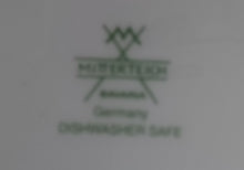 Lade das Bild in den Galerie-Viewer, SERVIERPLATTE - Porzellan, Abstrakt Strich Gesichtszüge Motiv Rand Dekor