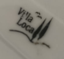 Lade das Bild in den Galerie-Viewer, 3er Set DESSERTSCHALEN "Villa Loca" - Keramik / Steingut, Zweifärbiges Dreieckige Form Design Dekor