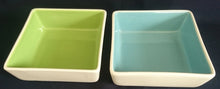 Lade das Bild in den Galerie-Viewer, 2er Set DESSERTSCHALEN "Villa Loca" - Keramik / Steingut, Zweifärbiges Quadratische Viereck Form Modern Style Dekor