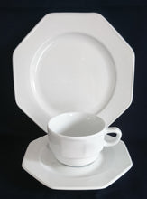 Lade das Bild in den Galerie-Viewer, KAFFEETASSE - Porzellan, Hotel / Gastronomie Einfärbiges Dekor