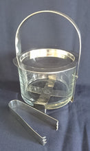 Lade das Bild in den Galerie-Viewer, EISWÜRFELBEHÄLTER BUTLER MIT EISZANGE - Kristallglas & Edelstahl, Silber Klares Klassisch Dekor