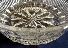 Lade das Bild in den Galerie-Viewer, SCHÜSSEL - Kristallglas, Klassisch Stern Abstrakt Dekor