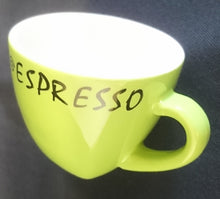 Lade das Bild in den Galerie-Viewer, 2er ESPRESSOGEDECK - Keramik / Steingut, Grün, Schwarze Aufschrift "Espresso" Dekor