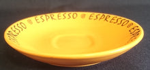 Lade das Bild in den Galerie-Viewer, UNTERTASSE - Keramik / Steingut, Orange, Schwarze Aufschrift "Espresso" Dekor