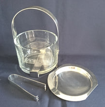 Lade das Bild in den Galerie-Viewer, EISWÜRFELBEHÄLTER BUTLER MIT EISZANGE - Kristallglas & Edelstahl, Silber Klares Klassisch Dekor