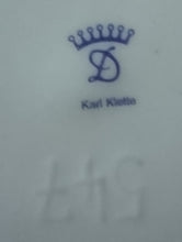 Lade das Bild in den Galerie-Viewer, SAMMELFIGUR "Ballerina mit Ball" - Porzellan, Tüllspitzen-Rock durchbrochen, Karl Klette