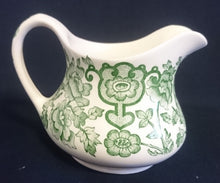 Lade das Bild in den Galerie-Viewer, 3er Set MILCHKÄNNCHEN & ZUCKERDOSE MIT DECKEL "Staffordshire" (Limited) - Keramik / Steingut, Indian Tree Style Unterglasur Dekor, Hand graviert (Hand Engraved)