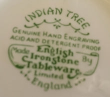 Lade das Bild in den Galerie-Viewer, 3er Set MILCHKÄNNCHEN & ZUCKERDOSE MIT DECKEL "Staffordshire" (Limited) - Keramik / Steingut, Indian Tree Style Unterglasur Dekor, Hand graviert (Hand Engraved)