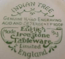 Lade das Bild in den Galerie-Viewer, 3er Set MILCHKÄNNCHEN & ZUCKERDOSE MIT DECKEL "Staffordshire" (Limited) - Keramik / Steingut, Indian Tree Style Unterglasur Dekor, Hand graviert (Hand Engraved)