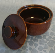 Lade das Bild in den Galerie-Viewer, MILCHKÄNNCHEN "Friesland" - Keramik / Steingut, Einfärbiges Dekor