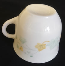 Lade das Bild in den Galerie-Viewer, KAFFEETASSE - Acrylglas, Flora Blatt Blätter Pflanzen Ranken Gewächs Motiv Dekor