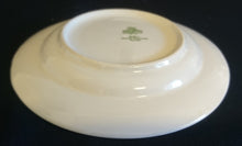 Lade das Bild in den Galerie-Viewer, UNTERTASSE - Porzellan, Blumenblüten Pflanzen Motiv Dekor