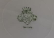 Lade das Bild in den Galerie-Viewer, SAMMELTELLER - Porzellan, Blumen Goldrand Relief Dekor