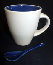 Lade das Bild in den Galerie-Viewer, KAFFEETASSE & LÖFFEL - Keramik / Steingut, Klassisch Modern Zweifärbiges Dekor