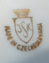 Lade das Bild in den Galerie-Viewer, UNTERTASSE - Porzellan, Linien Goldrand Sonne Blumenblüten Dekor