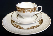 Lade das Bild in den Galerie-Viewer, 2er TEEGEDECK "Friesland Atlantis" - Porzellan, Goldrand Abstrakt Muschel Fisch Schuppen Relief Dekor