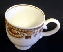 Lade das Bild in den Galerie-Viewer, 2er MOCCAGEDECK "Friesland Atlantis" - Porzellan, Goldrand Abstrakt Muschel Fisch Schuppen Relief Dekor