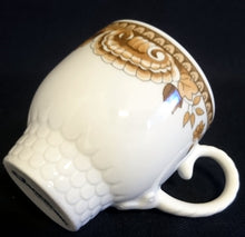 Lade das Bild in den Galerie-Viewer, 2er Set MOCCATASSEN "Friesland Atlantis" - Porzellan, Goldrand Abstrakt Muschel Fisch Schuppen Relief Dekor