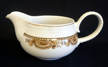 Lade das Bild in den Galerie-Viewer, SAUCIER "Friesland" "Atlantis" - Porzellan, Goldrand Abstrakt Muschel Fisch Schuppen Relief Dekor